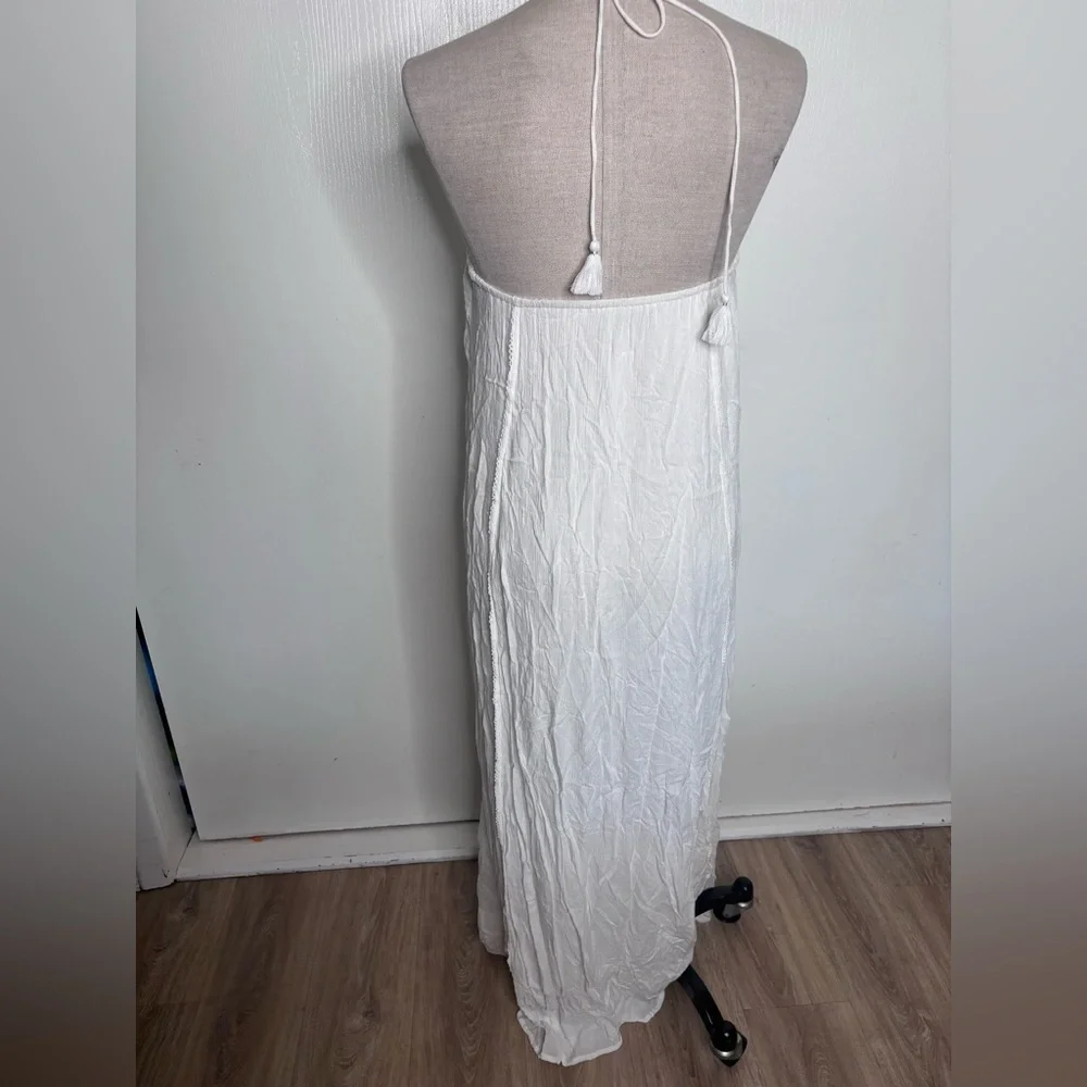 Abercrombie & Fitch White Lace Halter Maxi Dress‎ Small
